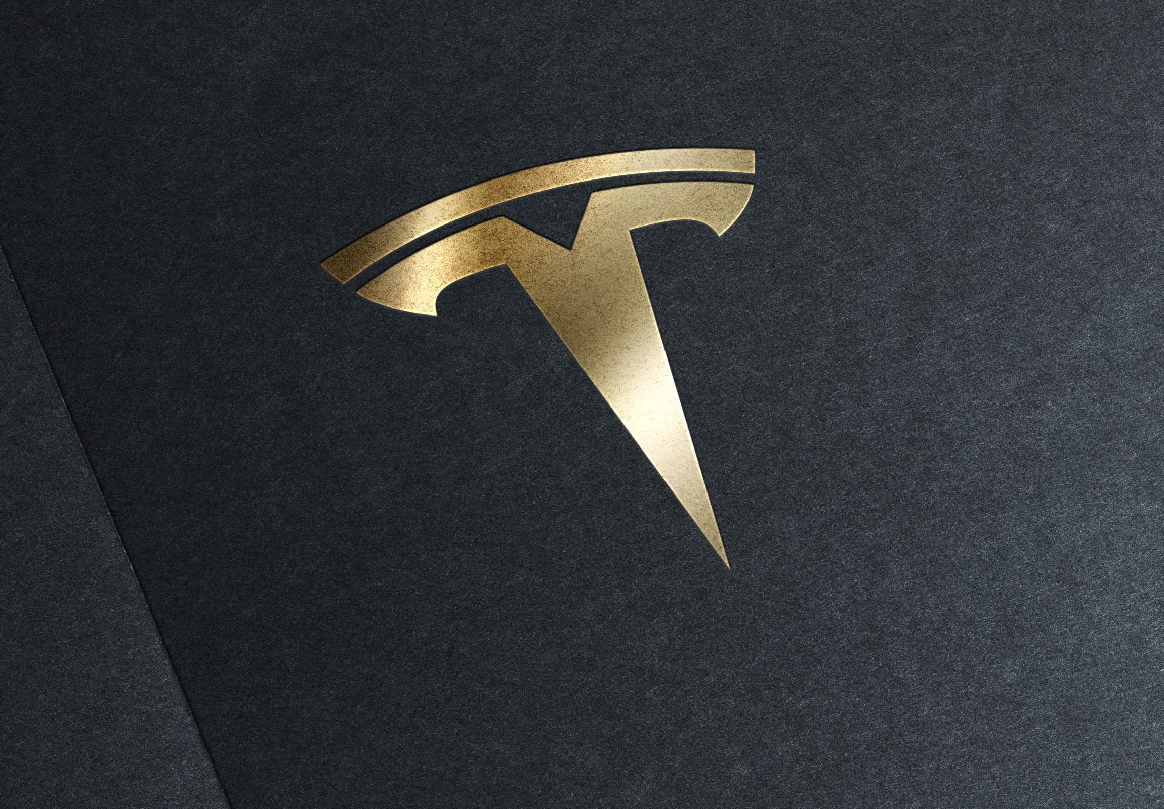 Download Tesla Logo iPhone Images In 4K Download Wallpaper 